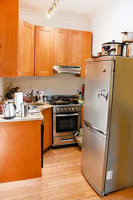 Rented by Aryeh Realty | media 48