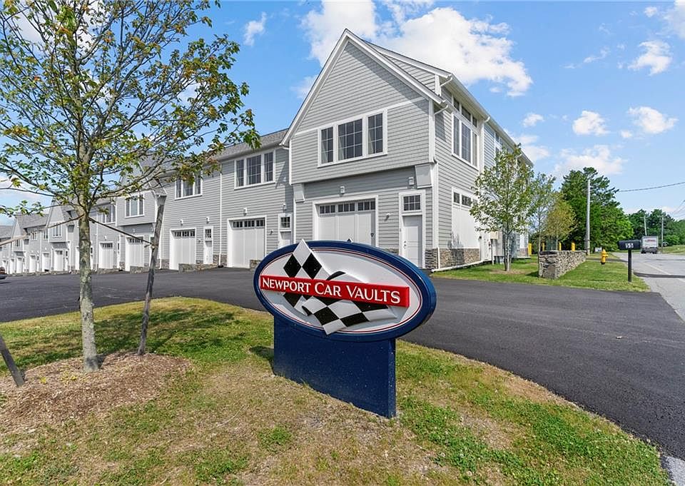 1st image of 55 John Clarke Rd #23