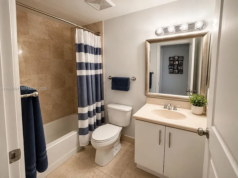 7918 Harbor Island Dr #310 — Photo 7