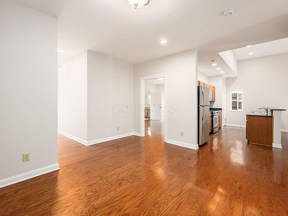 5th image of 1784 Ridgecliff Rd