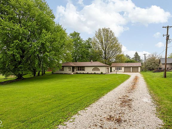 2nd image of 211 Hillview Dr