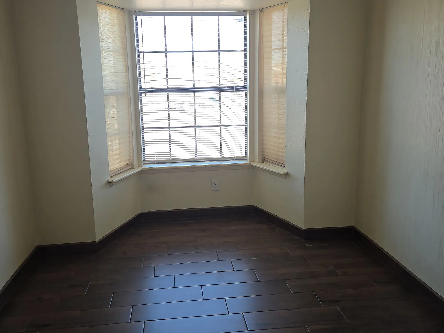 3 bed, 1404 sqft, $1,600 — Photo 3