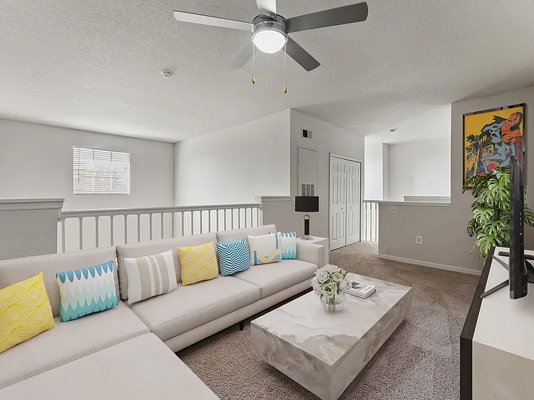 Cortland Portofino Place — Photo 6