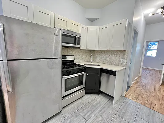 Rented by ERNY LLC | media 11