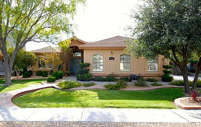 1st image of 612 Willow Brook Way