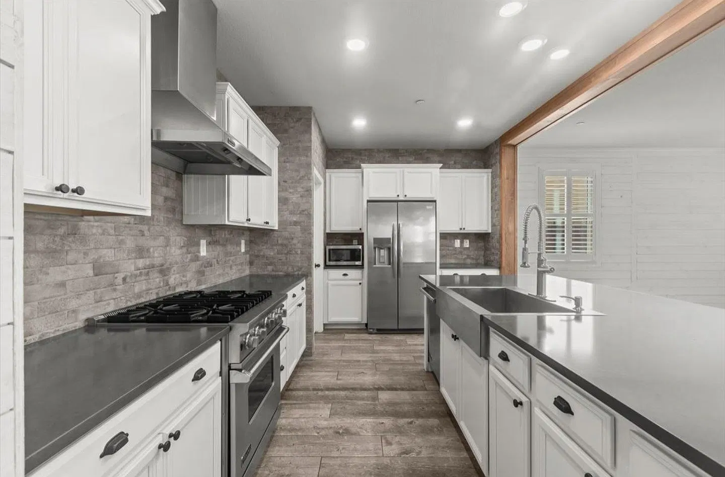 4 bed, 2238 sqft, $2,850 — Photo 4