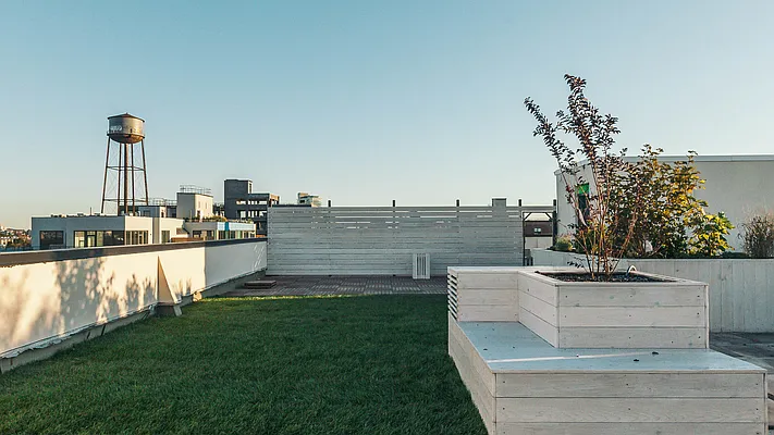 Rented by Nooklyn NYC LLC | media 54