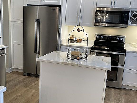 2nd image of 12715 Madison Ave