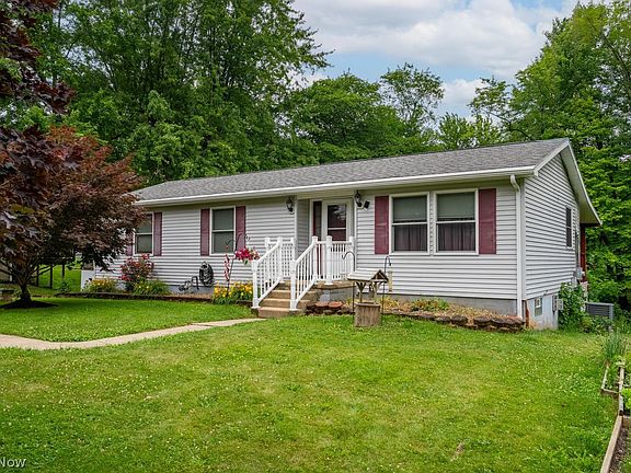 2nd image of 2515 Sussex Dr