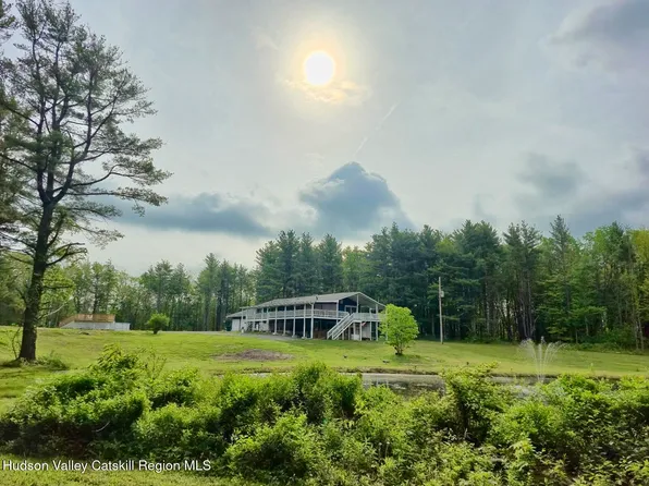 52 Bowman Road, Chatham, NY 12037