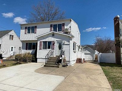 1st image of 2445 Woodland Ave