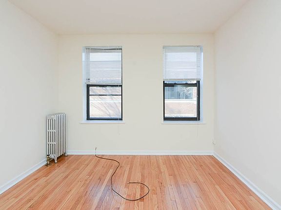 5th image of 2737 N Spaulding Ave #712