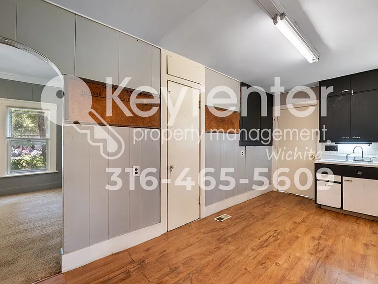 325 N Tracy St — Photo 18
