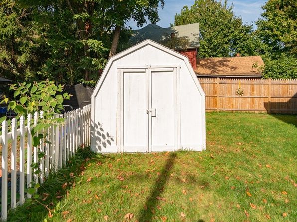 21 Myrtle Ave, Sterling, MA 01564