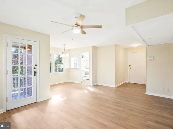 1308 Belle View Blvd APT B2, Alexandria, VA 22307