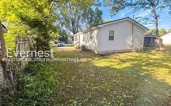 838 Lock Ave — Photo 15