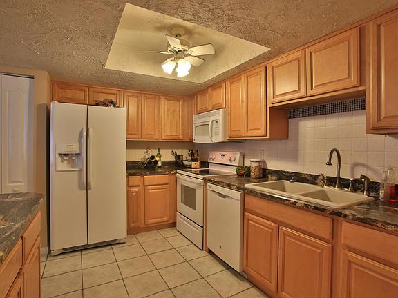 3rd image of 1407 Portobello Dr