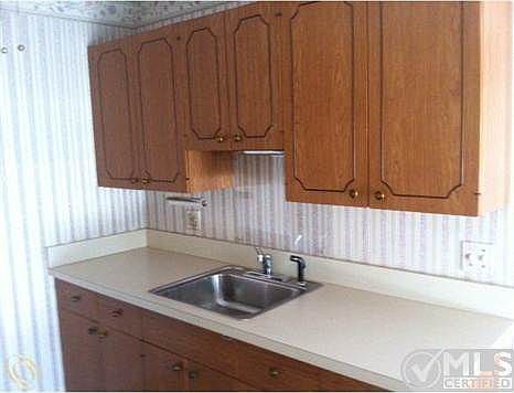 kitchen 3.jpg
