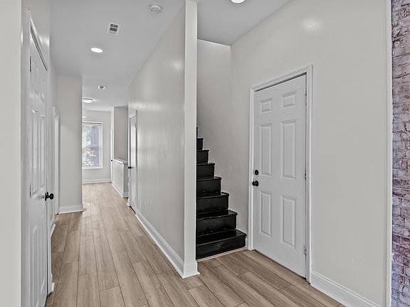 3rd image of 3256 Ohio Ave #2F