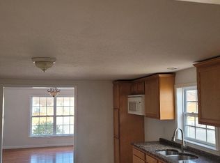 306 Park Ln, Wood River, IL