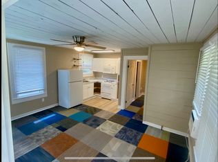 513 N Bruns St, Seguin, TX 78155