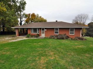 8014 Enon Dr, Roanoke, VA 24019