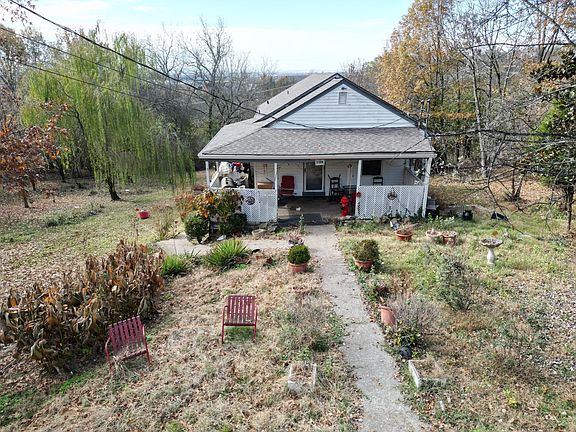 2nd image of 2308 Ilolo St