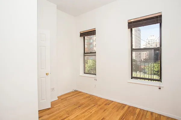 Rented by MNS Marketing | media 10