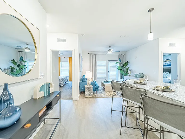 Avion Apartments — Photo 15