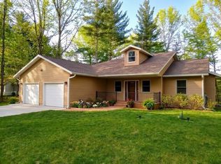3215 N Branch Dr, Beaverton, MI 48612