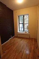 Rented by Robyn Lee, LREB