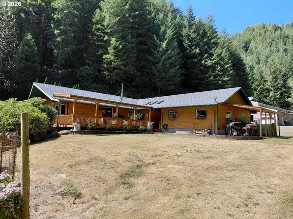 1860 Oar Creek Rd, Reedsport, OR 97467
