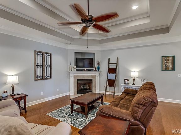 4th image of 11613 Belle Meade Cir