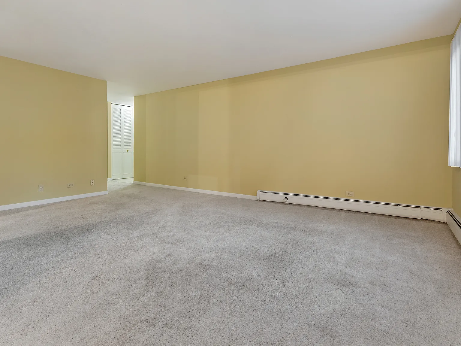 2 bed, 1132 sqft, $1,950 — Photo 4