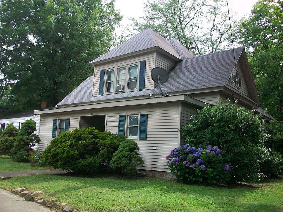 1st image of 812 S Elam Ave