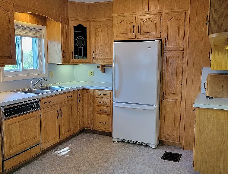 848 Stone Hill Rd — Photo 10