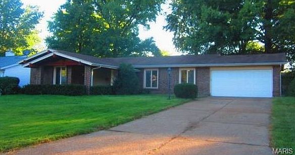 1st image of 758 Lamplight Ln