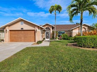 1425 SE 23rd Ter, Cape Coral, FL 33990