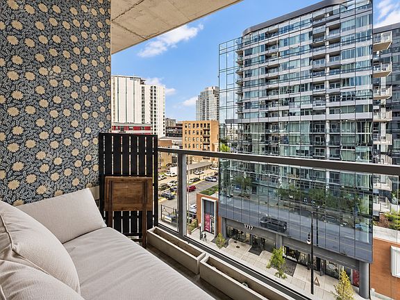 4th image of 1720 S Michigan Ave APT 704
