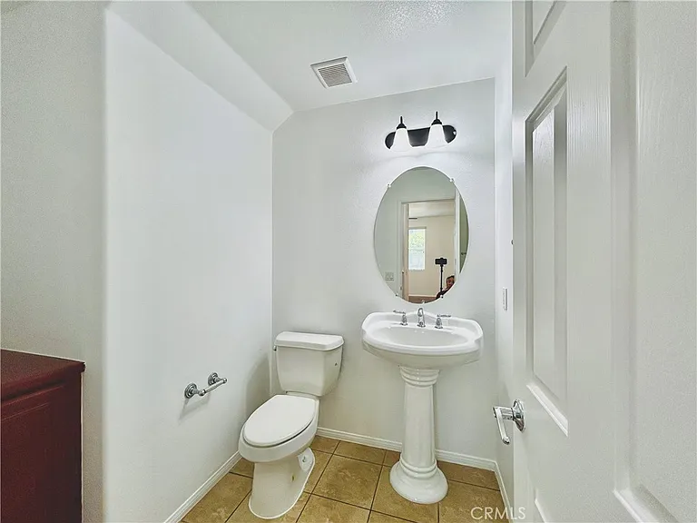 14602 Longwood Ave — Photo 9