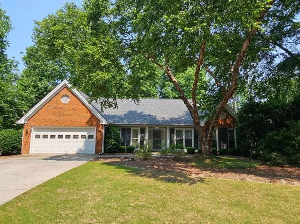 2123 Condor Dr, Lawrenceville, GA 30044