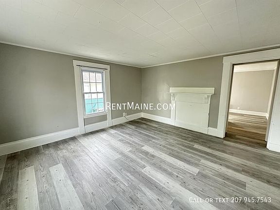 3rd image of 266 Center St APT 2