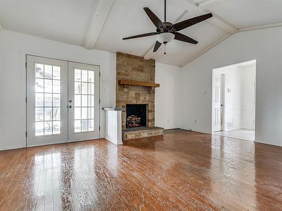 3rd image of 11554 Dumbarton Dr