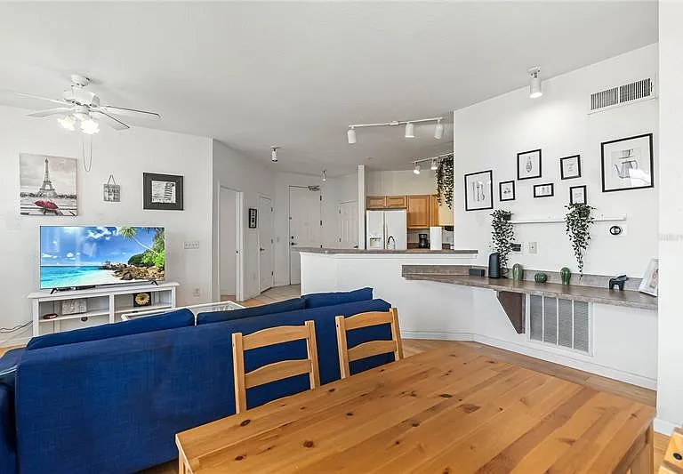 614 W Ridge Rd #1 — Photo 31