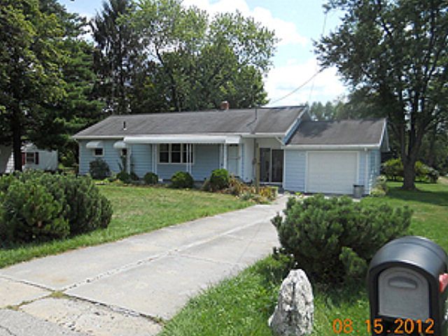 1st image of 498 Hull Rd