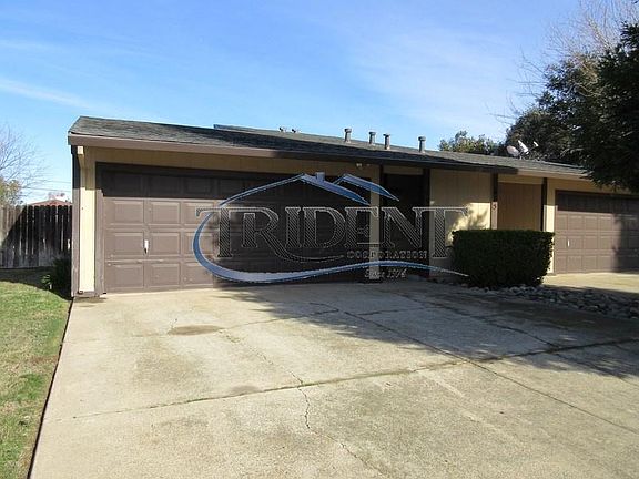 2nd image of 695 Downie St