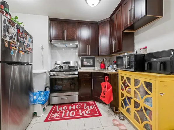 74-25 93rd Avenue image 5 of 22