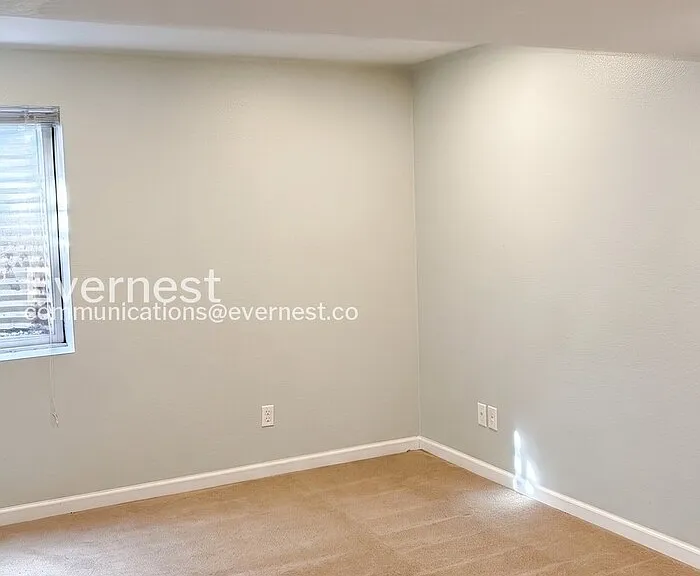 250 Opal Ct — Photo 17