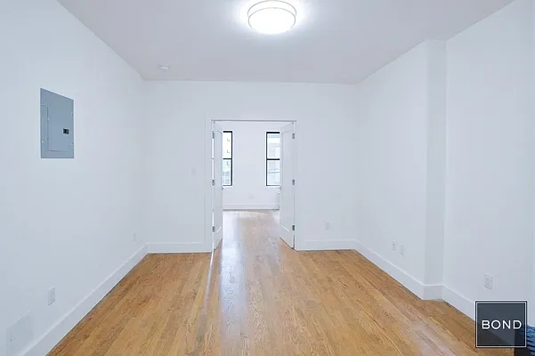 Rented by Bond New York | media 10