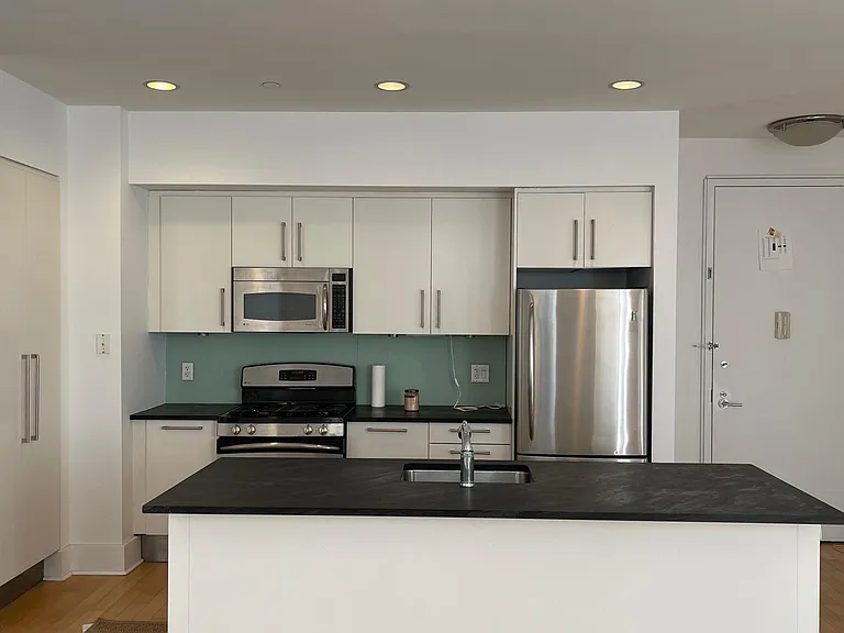 4 Beacon Way #904 — Photo 1